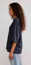 Load image into Gallery viewer, Perfect oversized Tee Free People