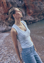 Load image into Gallery viewer, Elle V-neck Tank Top Mos Mosh