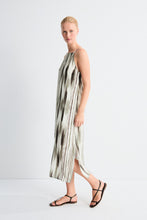 Load image into Gallery viewer, Taner Dress Mus &amp; Bombon