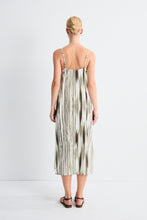 Load image into Gallery viewer, Taner Dress Mus &amp; Bombon