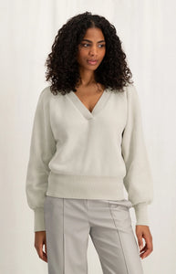 V-neck chenille sweater Is Yaya the brand