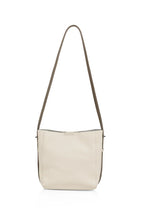 Load image into Gallery viewer, Leather Cargo bag Yaya the Brand