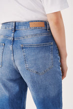 Load image into Gallery viewer, Hela Jeans