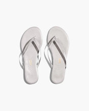 Load image into Gallery viewer, Lilly Glitters TKees