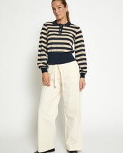 Load image into Gallery viewer, Aliana Knit Pullover Minus