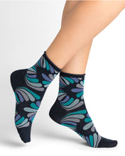 Load image into Gallery viewer, Flower power Pattern Bleuforet