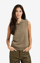 Load image into Gallery viewer, Sleeveless sweater with collar Yaya the Brand