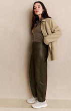 Load image into Gallery viewer, Sleeveless sweater with collar Yaya the Brand