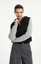 Load image into Gallery viewer, Sleeveless sweater with Jersey Yaya the Brand