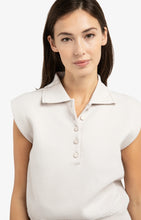 Load image into Gallery viewer, Sleeveless sweater with collar Yaya the Brand