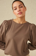 Load image into Gallery viewer, Boatneck top with Puff sleeve