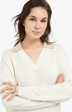 Load image into Gallery viewer, V-neck with collar Yaya the Brand