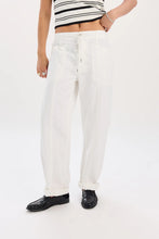 Load image into Gallery viewer, Villa pantdrawstring barrel pant Jeans Daze
