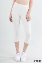 Load image into Gallery viewer, Classic seamless Capri length Legging NB5081