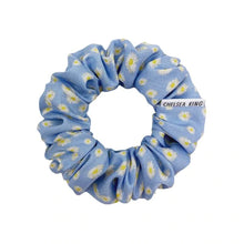Load image into Gallery viewer, Chelsea King Windsor Knit scrunchie  - PETITE